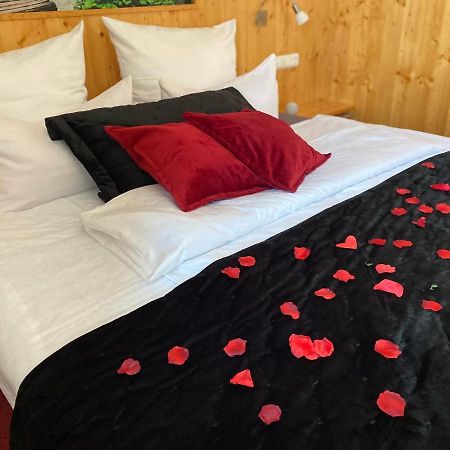 Hotel Wilder Mann Фойхтванґен Екстер'єр фото