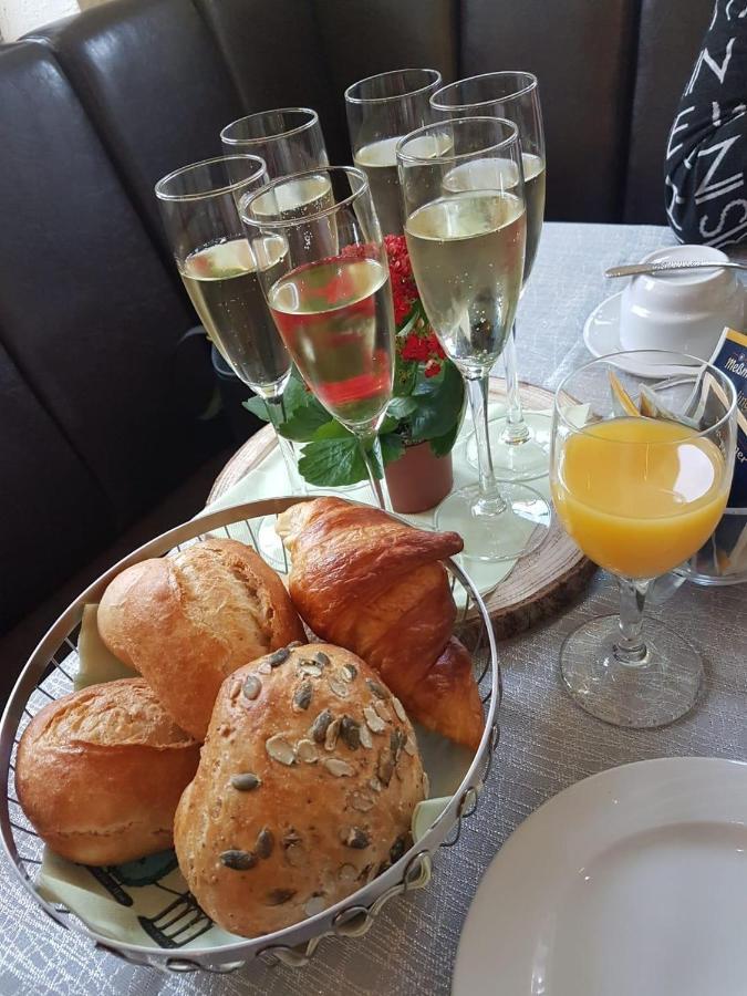 Hotel Wilder Mann Фойхтванґен Екстер'єр фото
