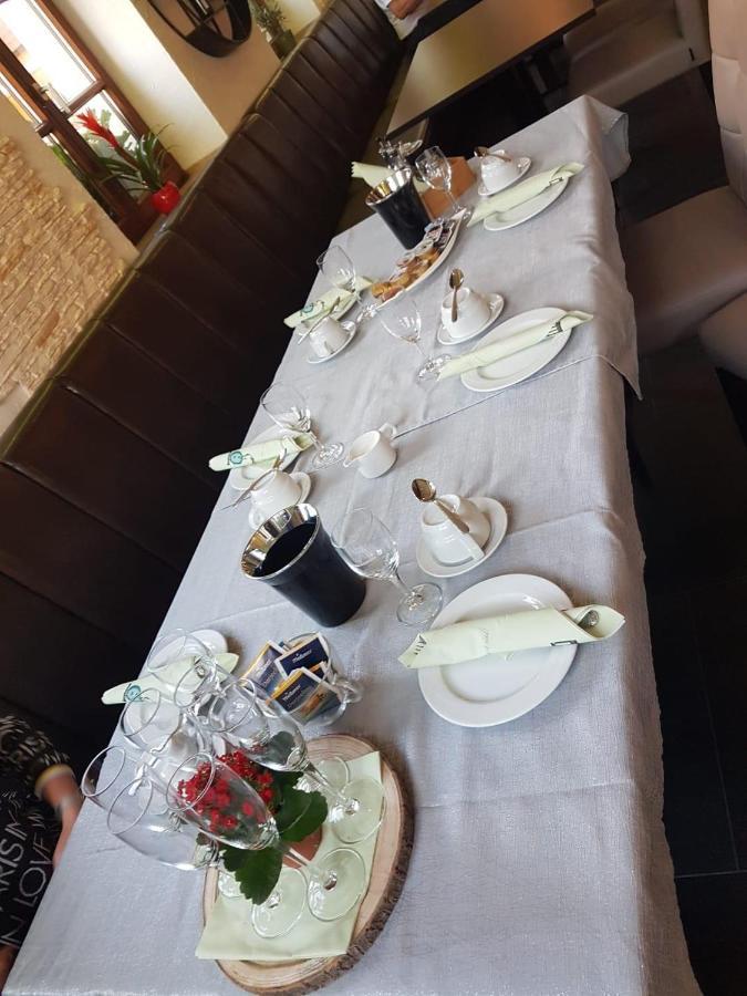 Hotel Wilder Mann Фойхтванґен Екстер'єр фото