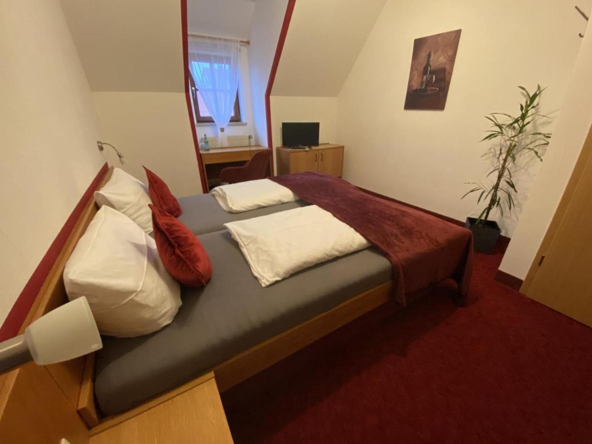 Hotel Wilder Mann Фойхтванґен Екстер'єр фото