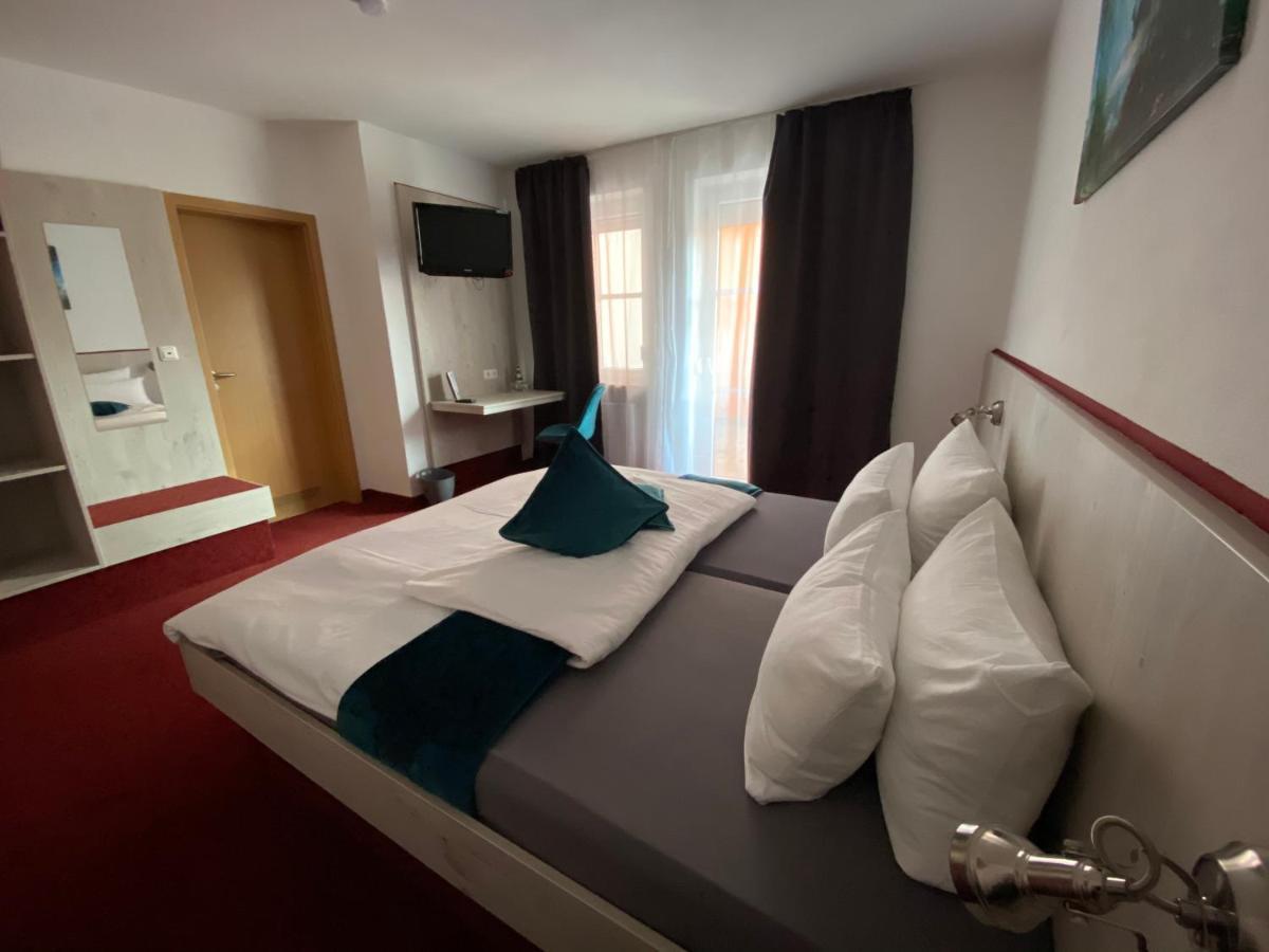 Hotel Wilder Mann Фойхтванґен Екстер'єр фото