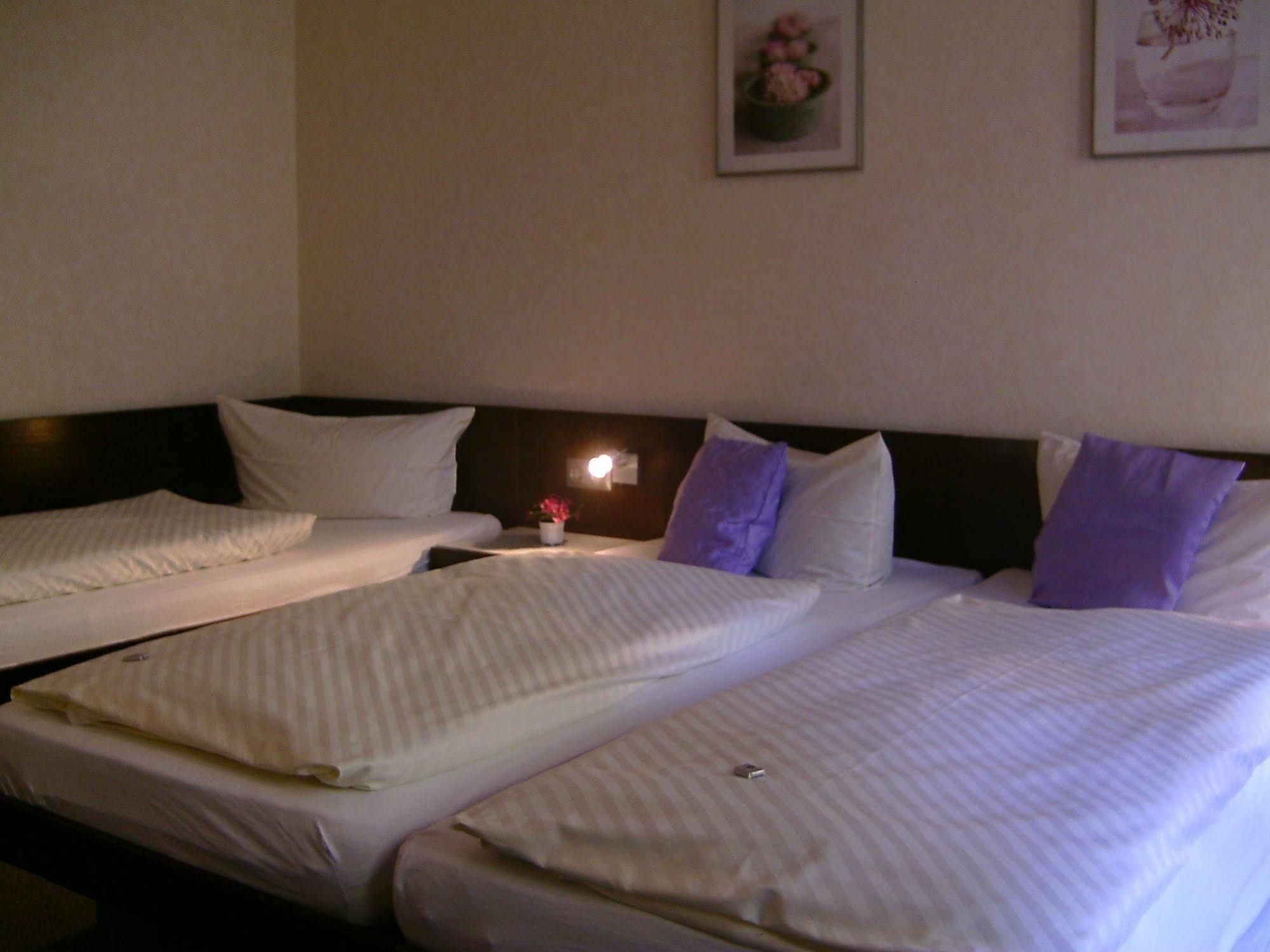 Hotel Wilder Mann Фойхтванґен Екстер'єр фото